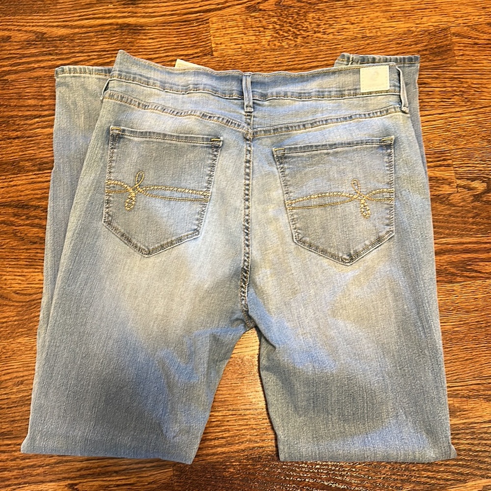 Denizen High Rise Jegging - Picture 4 of 4